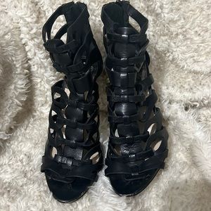 Vince camuto- Sexy shoes